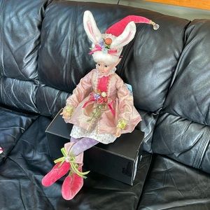 Cynthia Rowley Easter Elf 25” Shelf Sitter